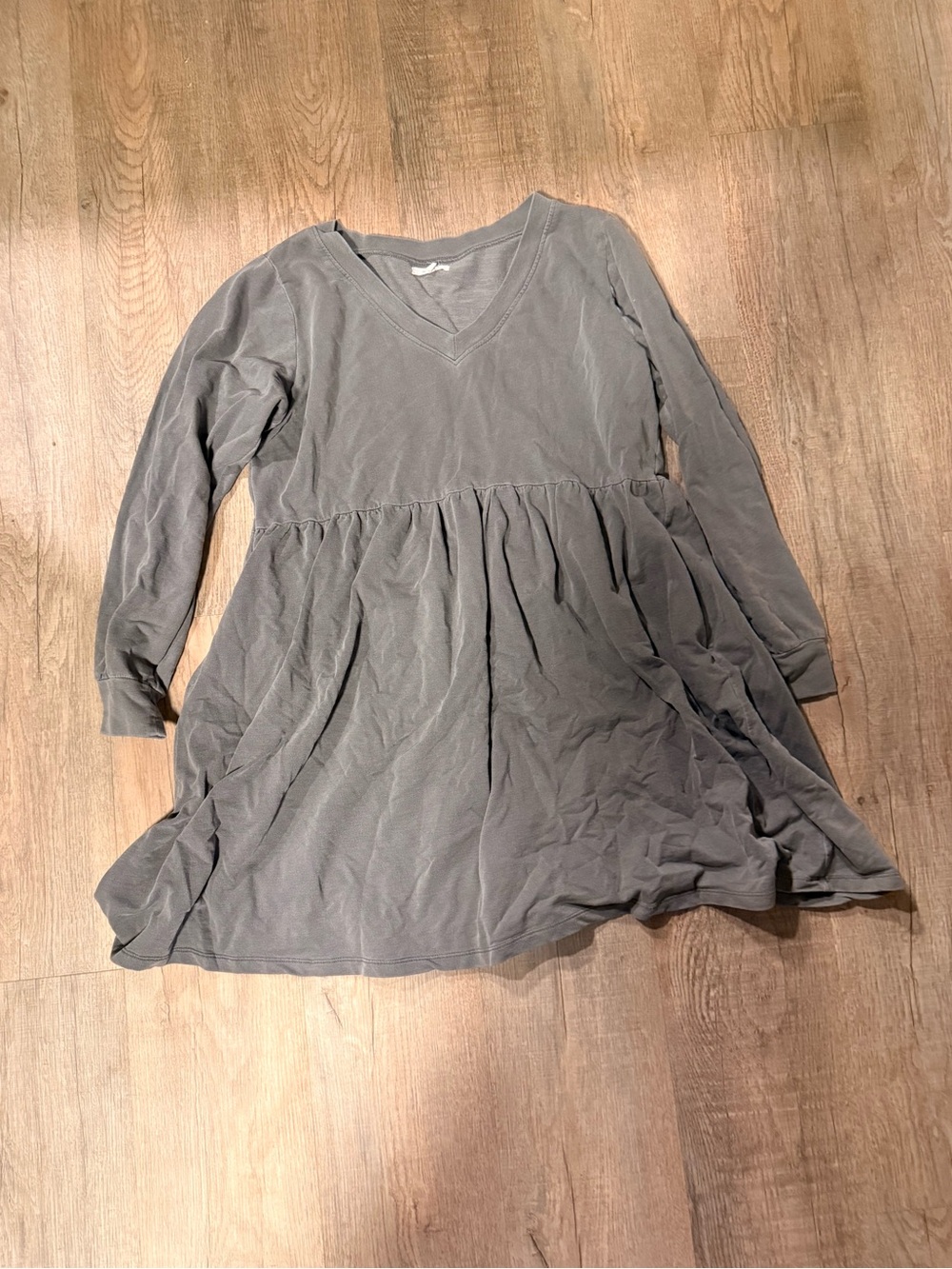 Maurices Girls' Gray V-Neck Gathered Skater Dress
